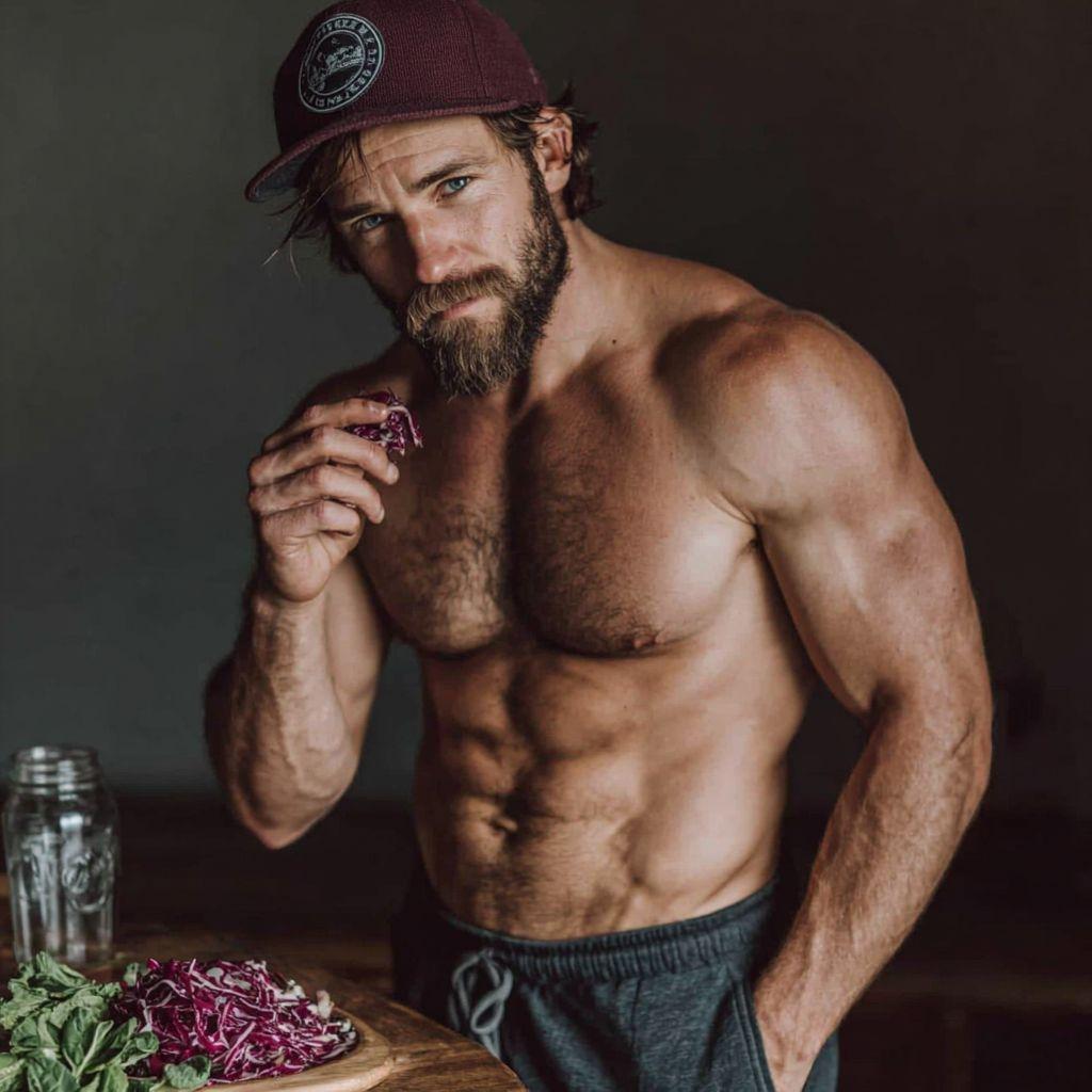 Набор мышечной массы мужчины простая